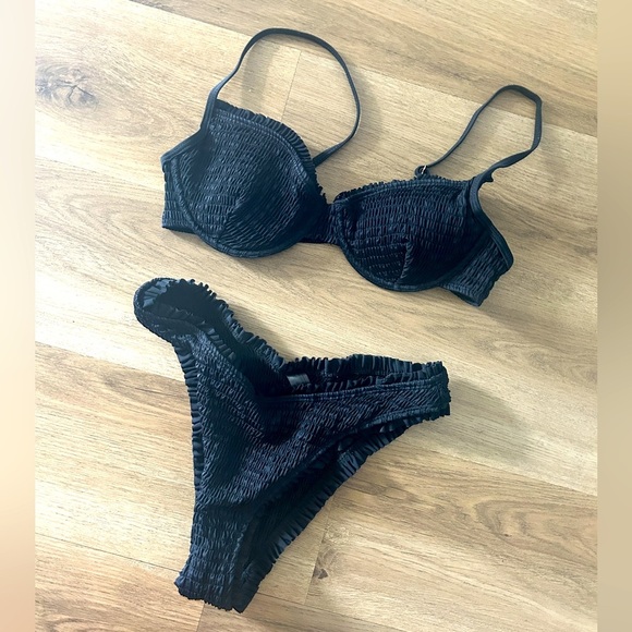 Black Smocked Bikini Set – Ruched Underwire Top & Cheeky Bottoms – Size M – NWOT - Picture 2 of 6